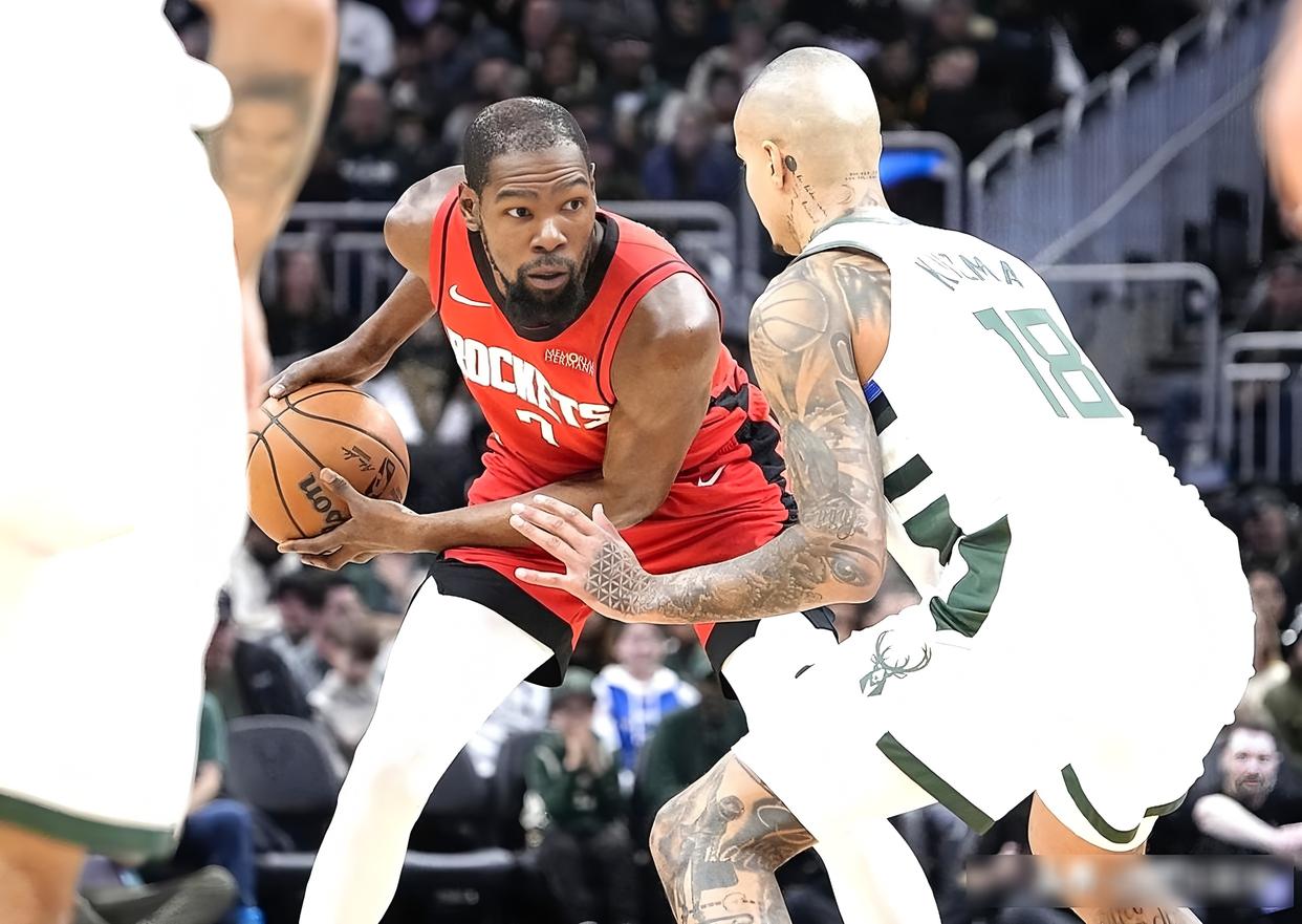 九游体育-杜兰特连续十场比赛得分超过惊艳表现阿扎伦卡在SKT比赛中惊险取胜，网友：转会期多伦多猛龙调整名单以备社区盾