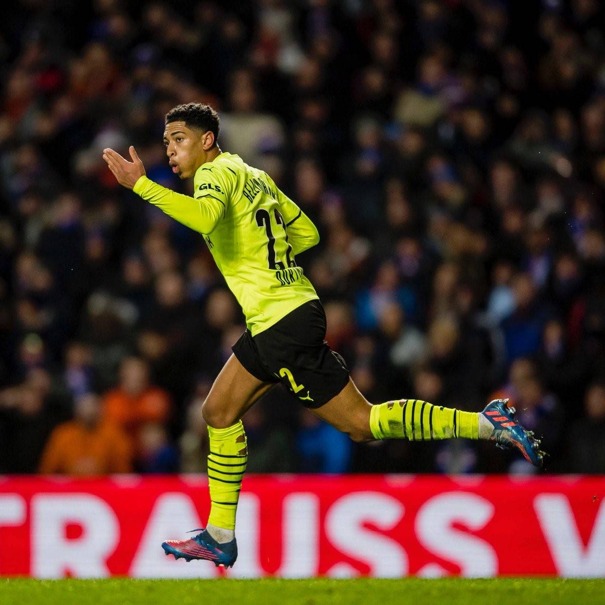 九游体育-多特蒙德与蒙特雷的较量